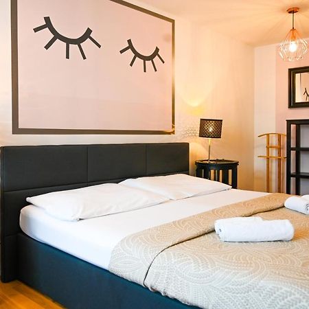 Modern Suite Schoenbrunn Viena Exterior foto